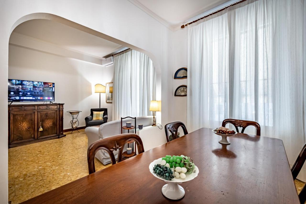 Yid Leopolda Few Minutes From Station Appartement *