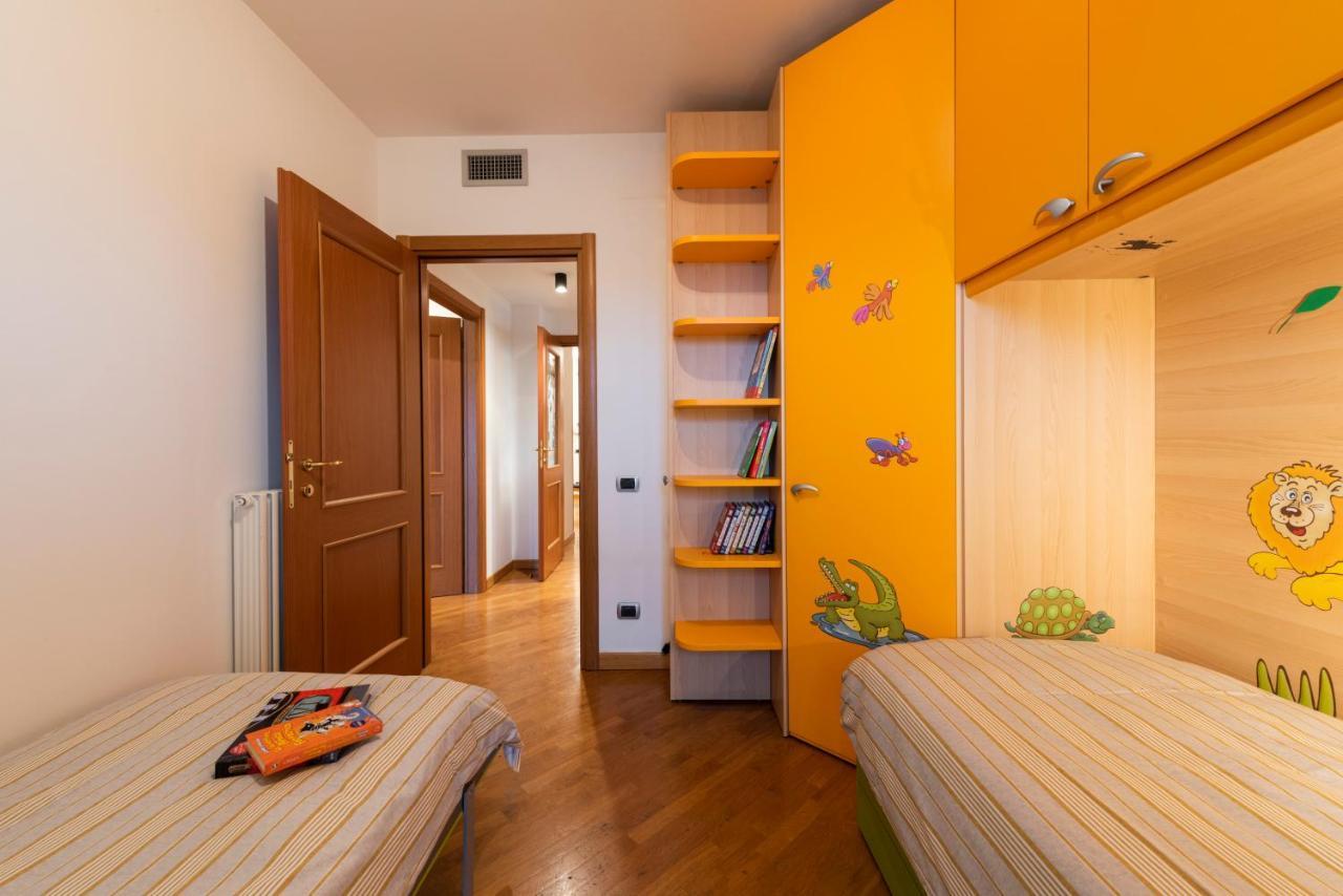Caseospitali - Happy Family, Luminoso Trilocale Zona Leopolda Ottimo X4 Apartment