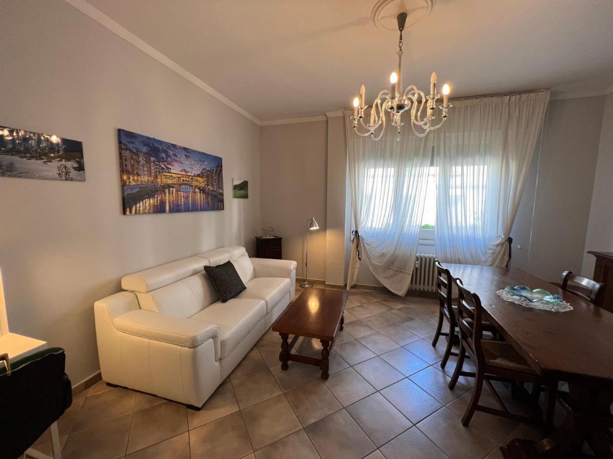 La Finestra Sul Giardino Apartment *