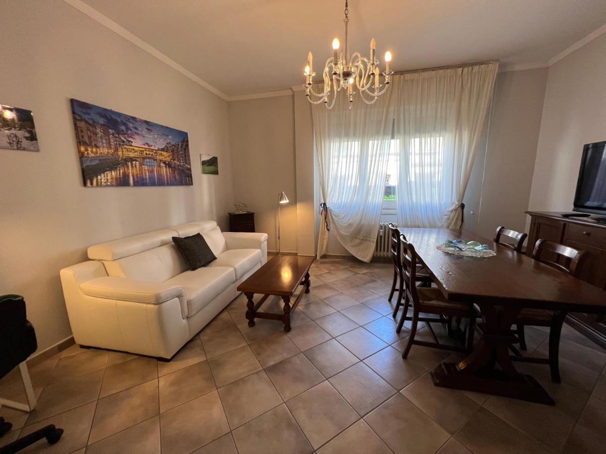 Apartment La Finestra Sul Giardino Florence