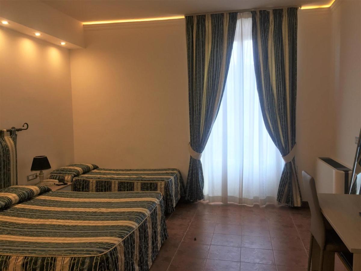 Hotel Alinari 3*