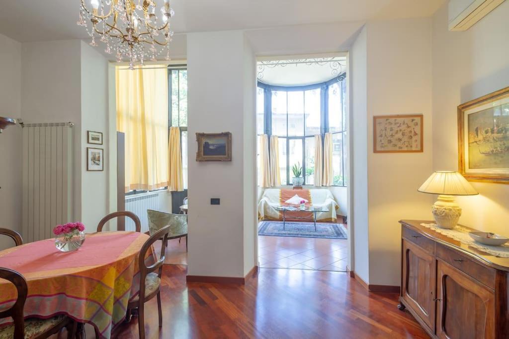 Liberty Veranda W/ Pvt Parking & Garden. Tram Stop Apartamento Florença