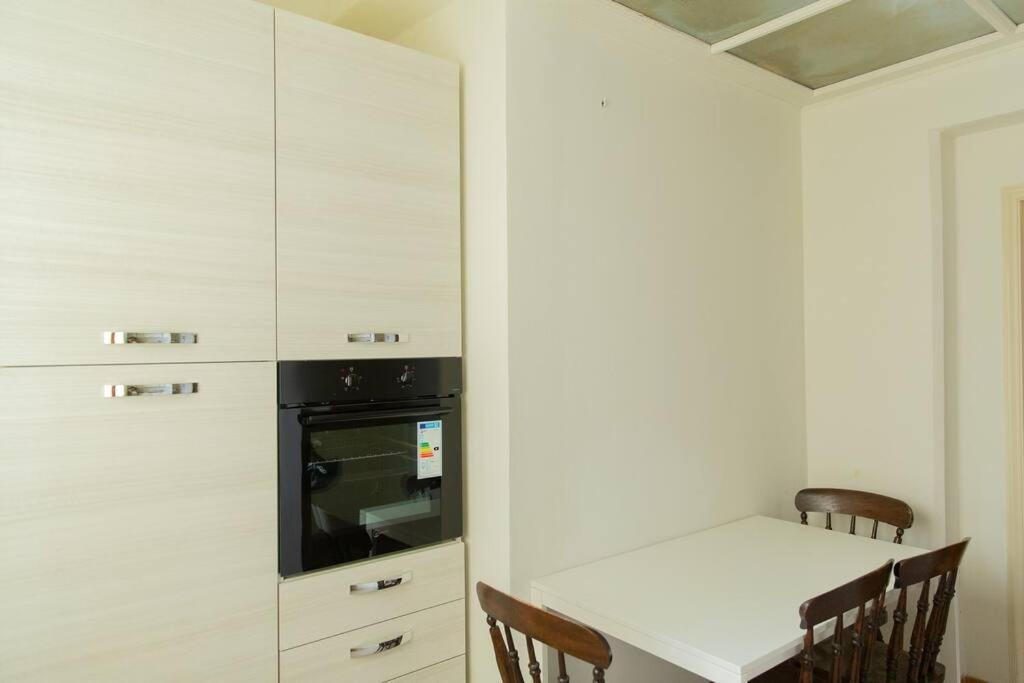 Apartamento Charming Studio With Kitchen *
