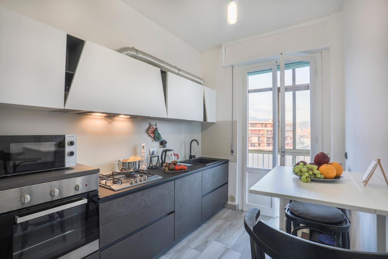 Brizio's Flat - Sweet Dreams In Florenz