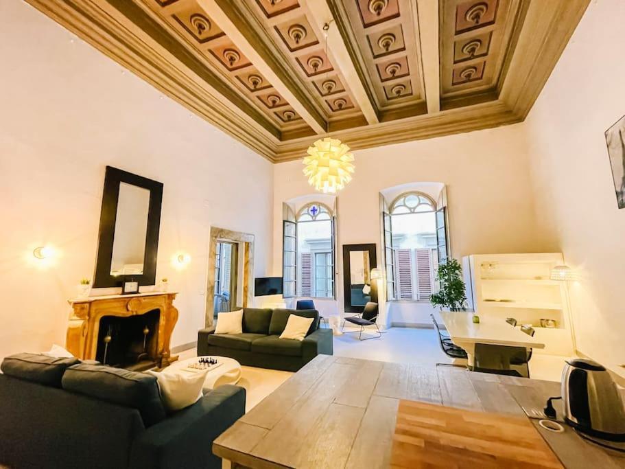 Ponte Vecchio Elegante Domus * Florenz