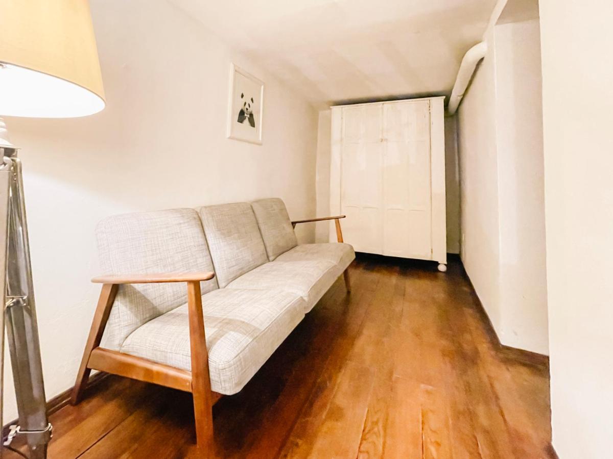 Apartment Ponte Vecchio Elegante Domus Florenz