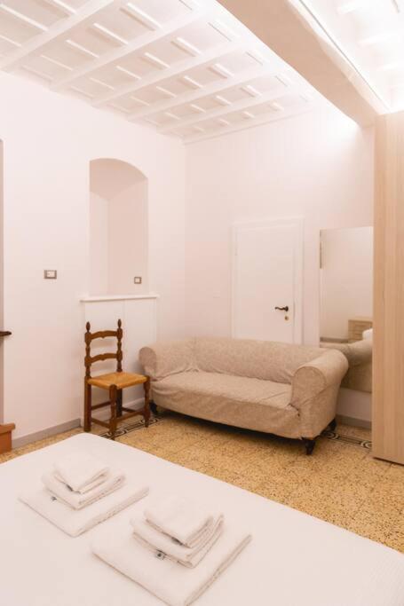 Cozy And Charmin 3br Steps By Duomo Appartement