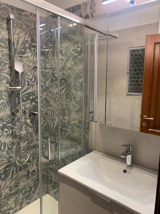 Cozy And Charmin 3br Steps By Duomo Appartement