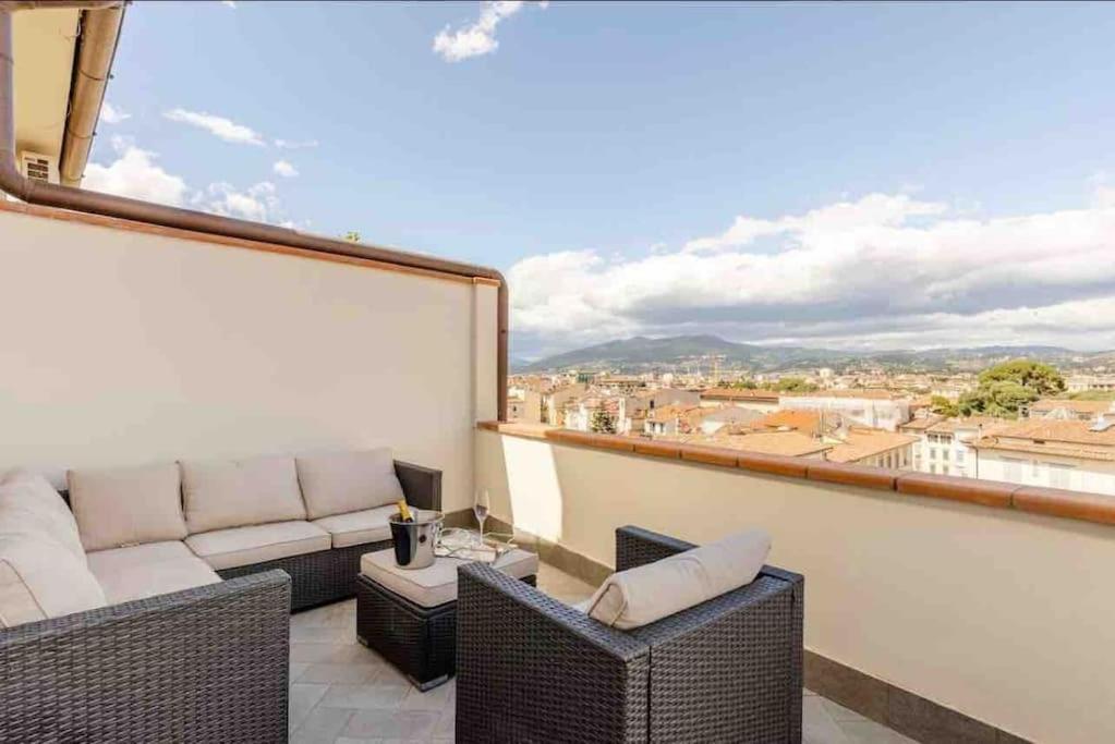 Appartement Penthouse With Private Terrace On *