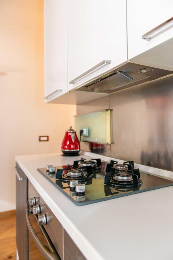 Modern, Bright Near Boboli Gardens & Santo Spirito - Homeunity Apartment