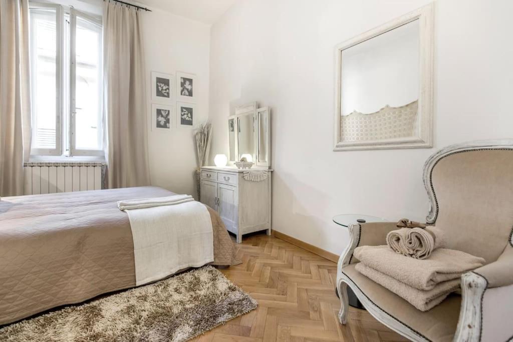 Casa Nei Pressi Del Duomo,firenze Centro Storico *