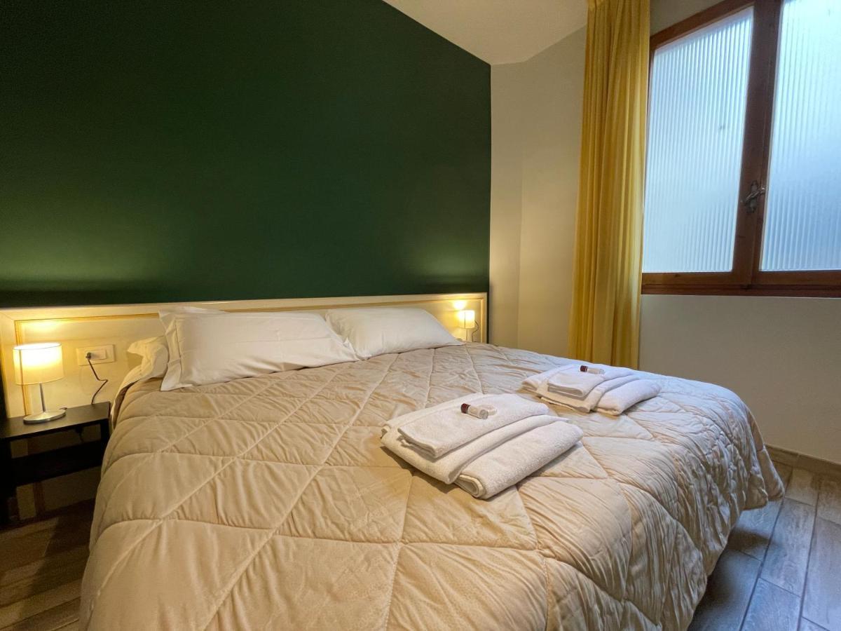 Hotel Azzi 3*