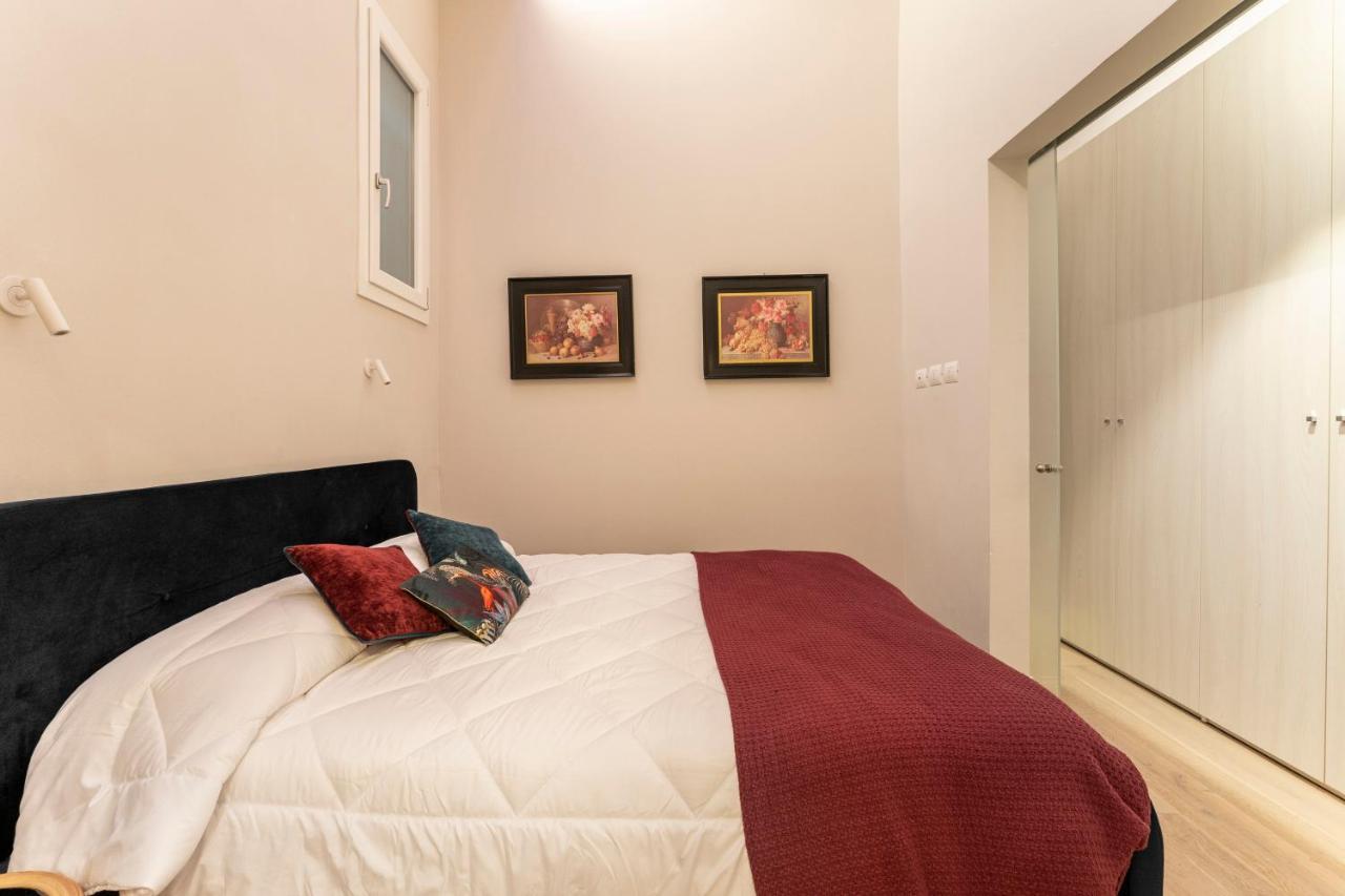 Art Luxury Sofia Florence