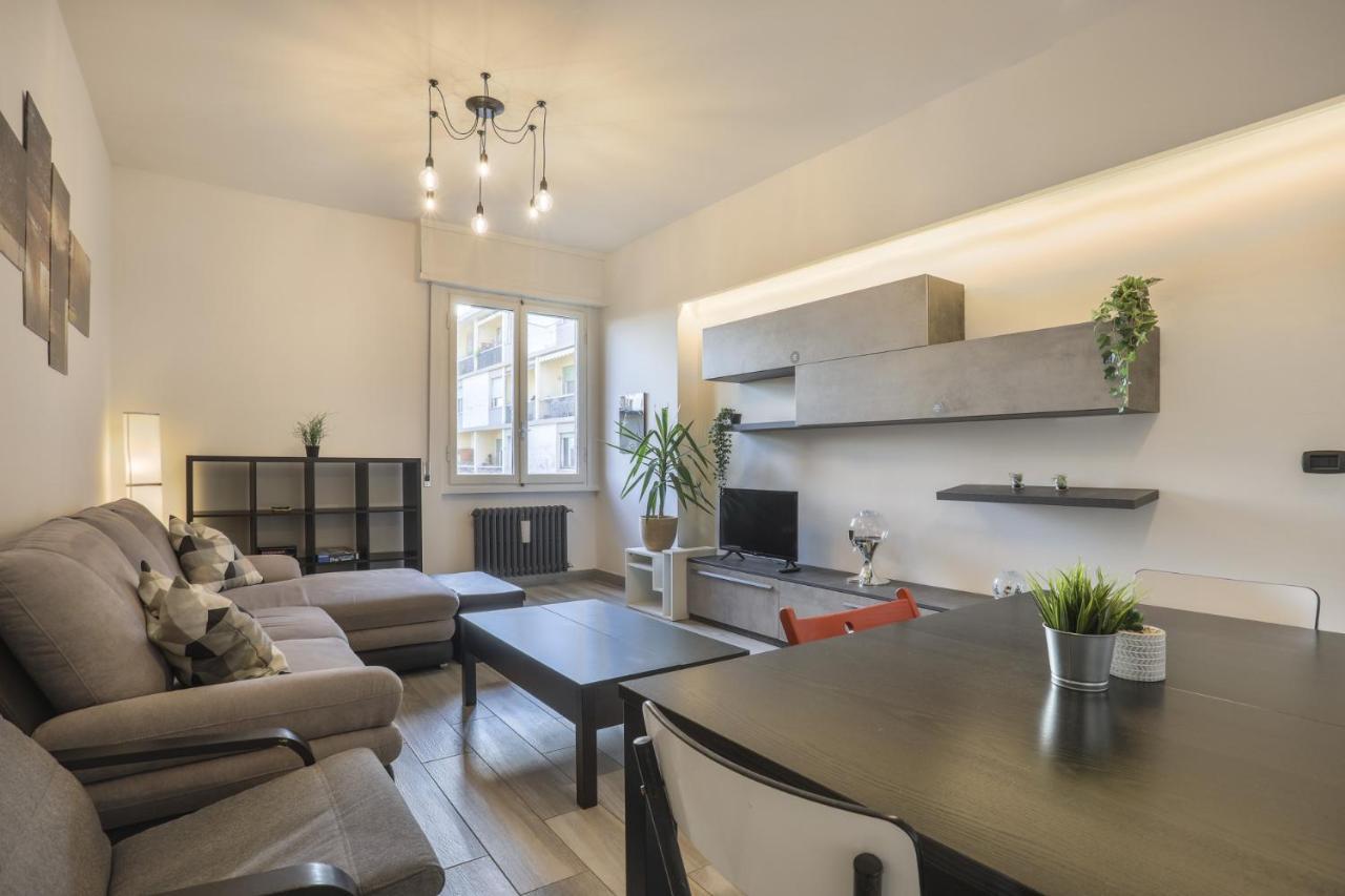 Brizio's Flat - Sweet Dreams In Florenz
