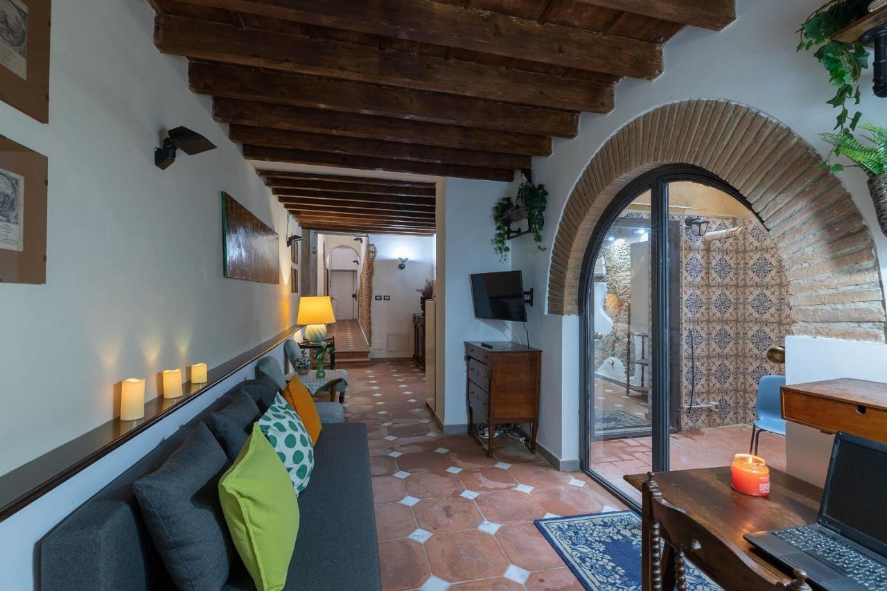 Serragli Court-hosted By Sweetstay Florenz