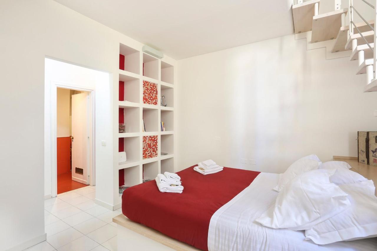 Apartment Red Loft Near Duomo-hosted By Sweetstay Florenz