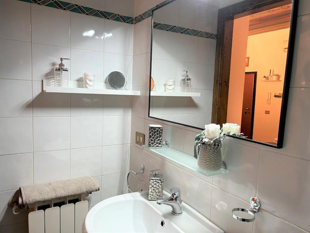 Romantic Nest Florence