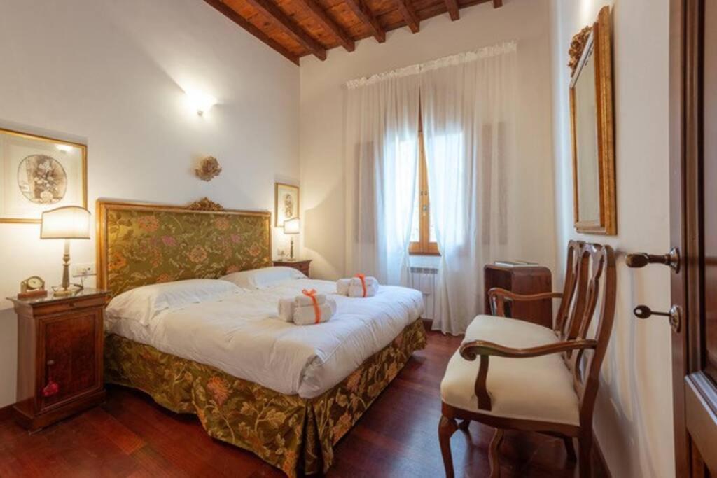 Elegant Ramaglianti Flat -santo Spirito District * Florenz