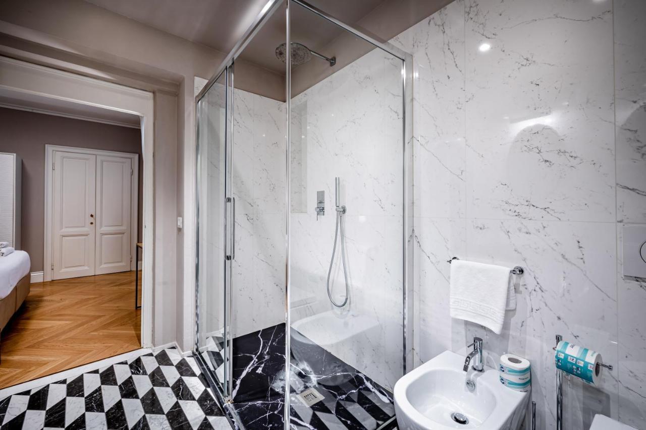 Hs4u Ricasoli Luxury Near Duomo N. 3 Apartment *