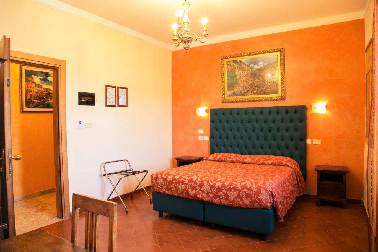 Merlini Hotel *
