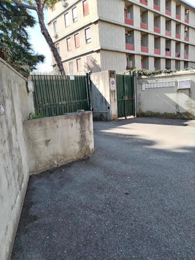 Accogliente A Con Parcheggio Appartamento