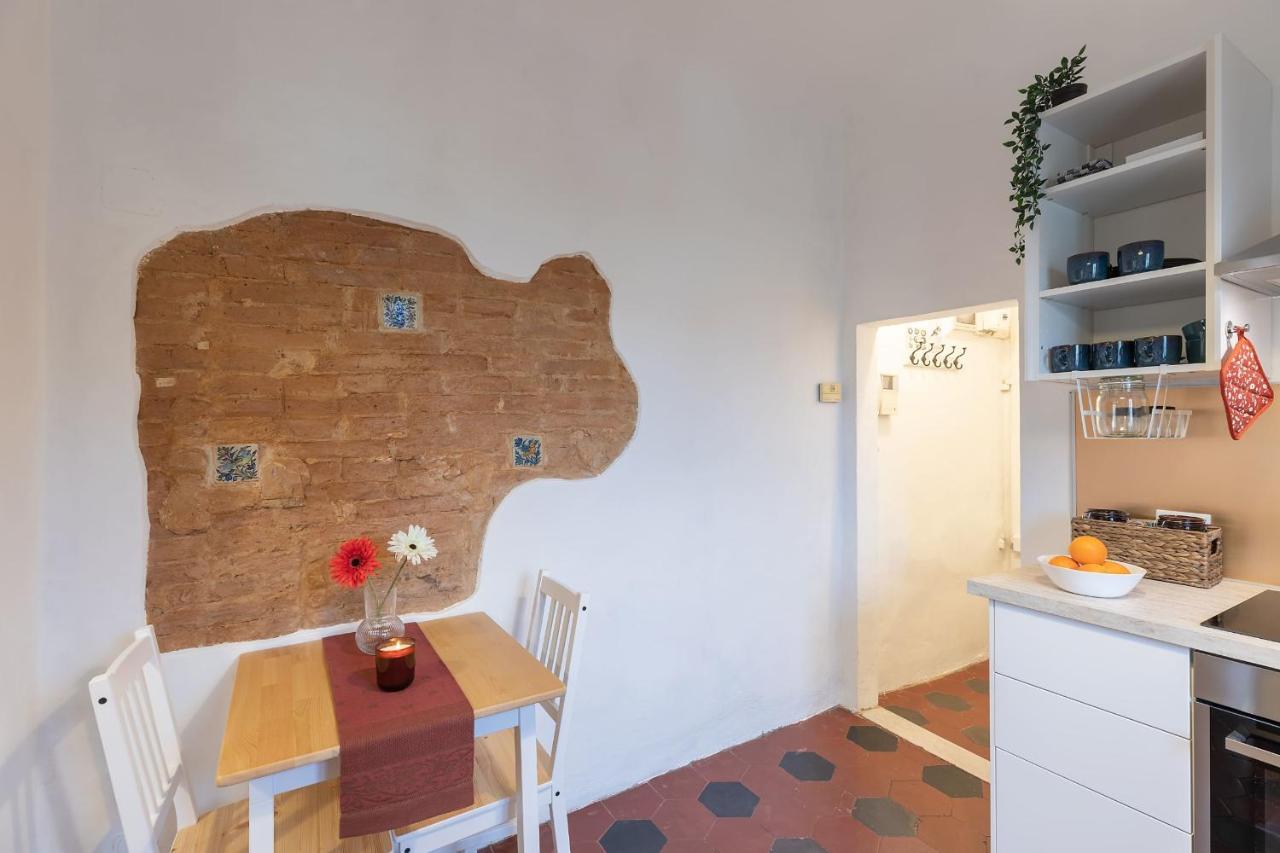 Oltrarno Apartment *