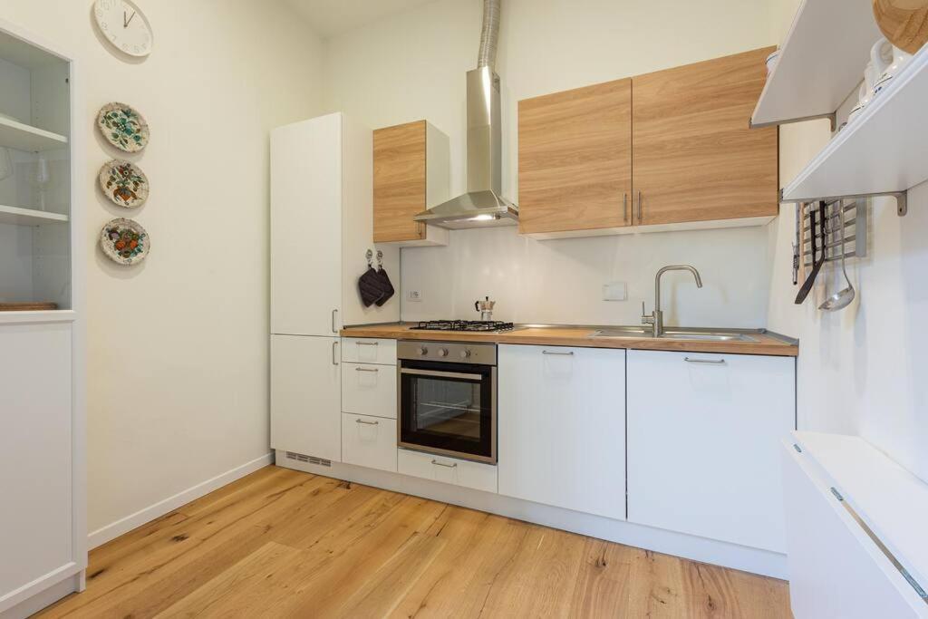 Borgo Pinti's Duplex Apartment *