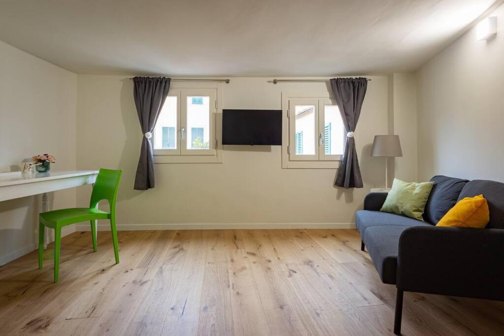 Borgo Pinti's Duplex Apartment *
