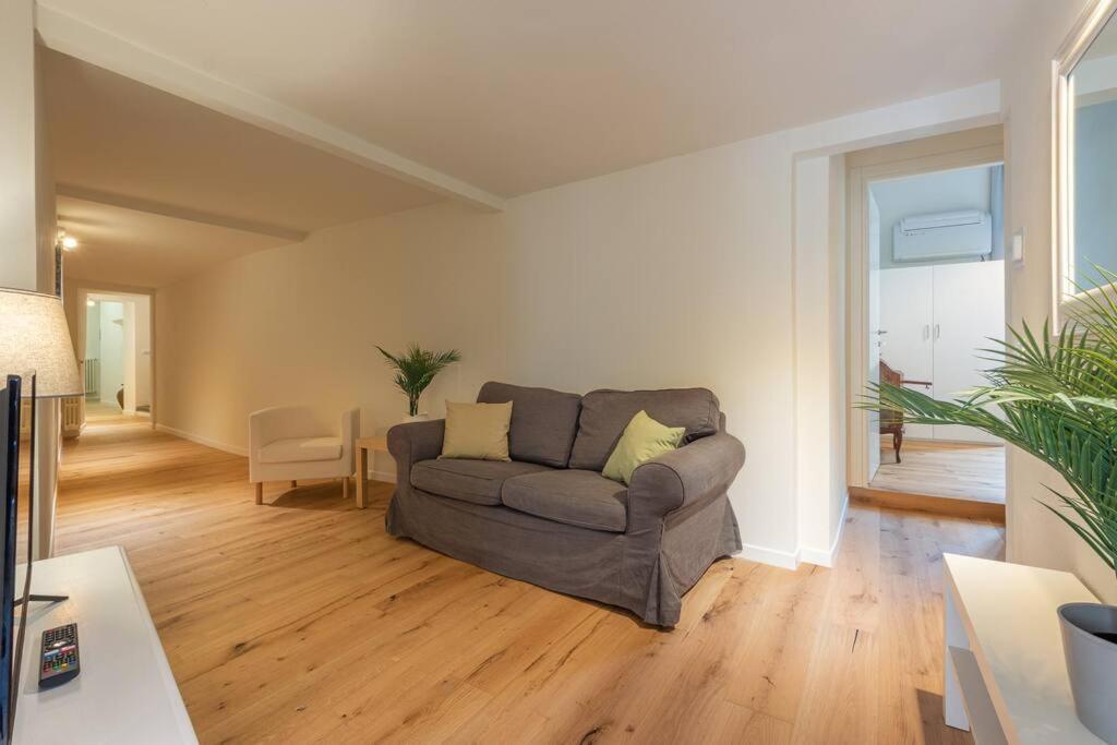 Borgo Pinti's Duplex Apartment Florenz