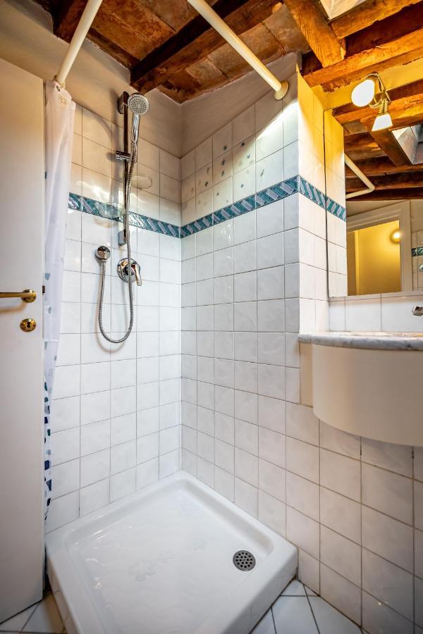 Yid Vellutini Appartement