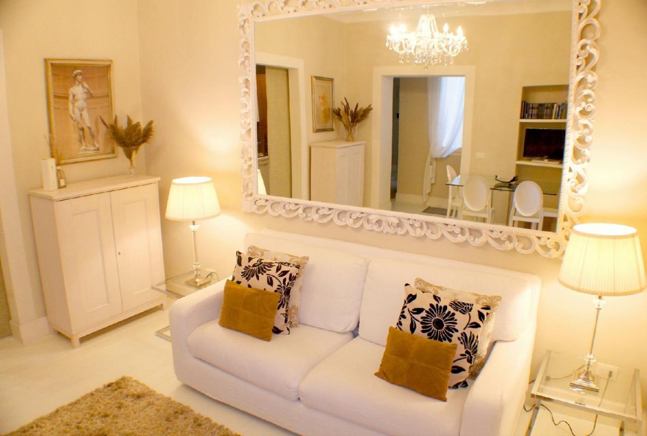 White * Florence