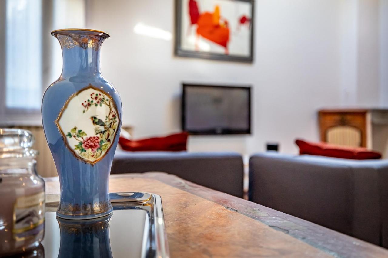 Yid Vellutini Appartement