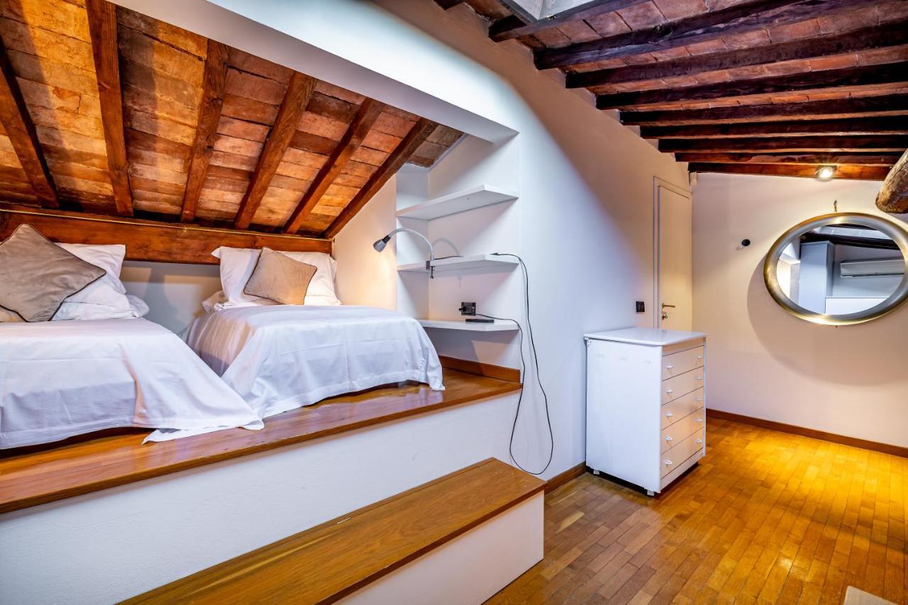 Yid Vellutini Appartement