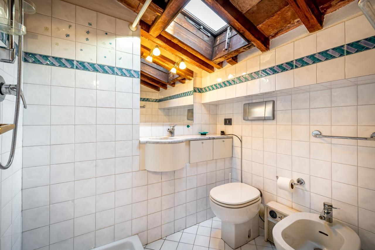 Yid Vellutini Appartement