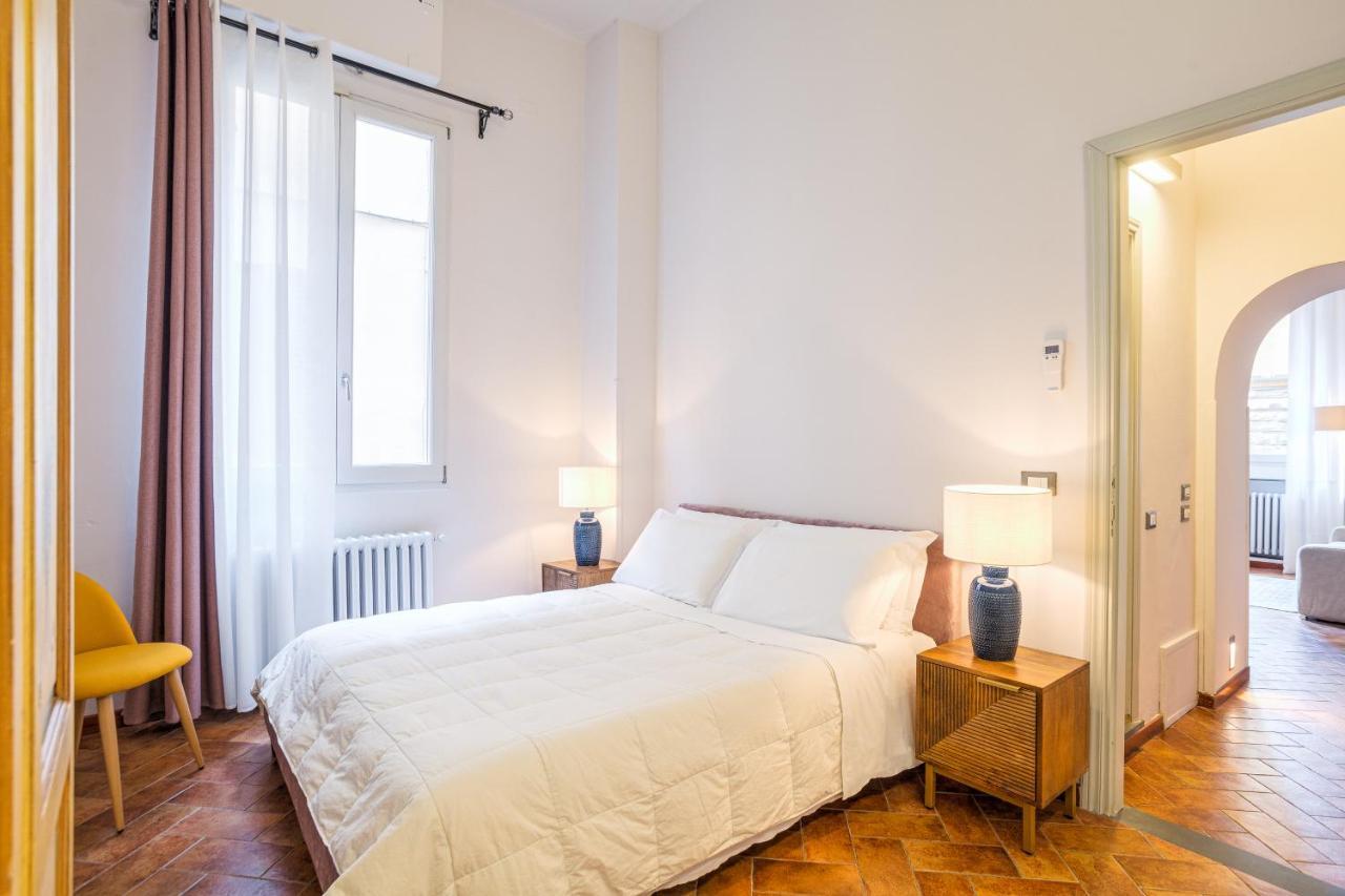 Condotta 16 Apartment