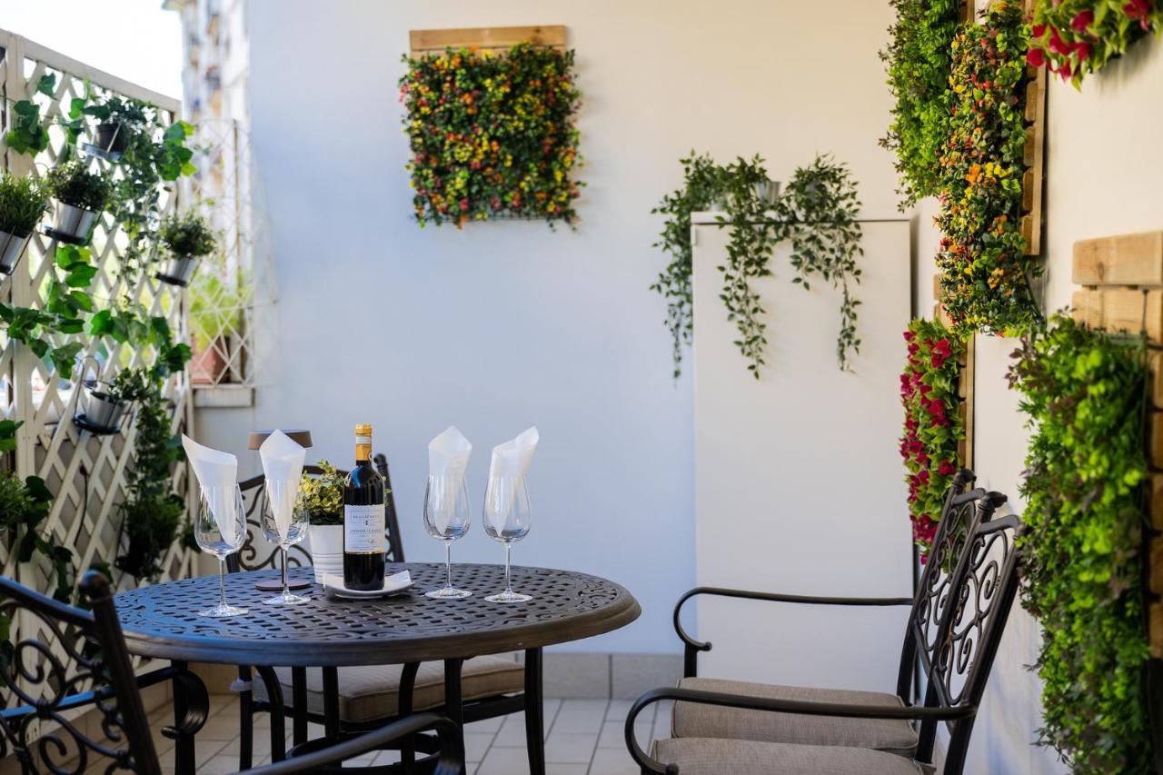 Elegant Location In - 2 Free Parking! Florence