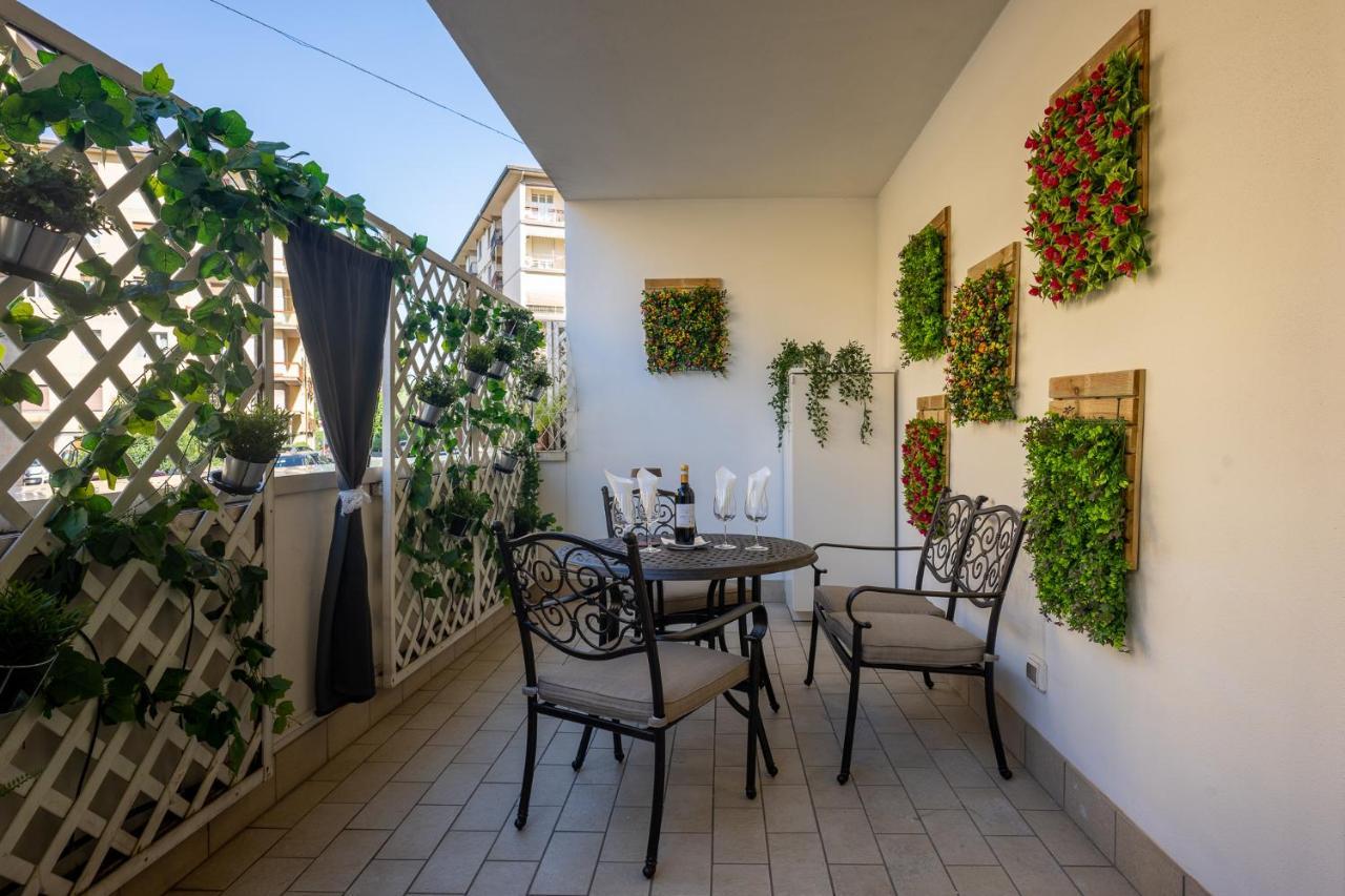 Elegant Location In - 2 Free Parking! Apartment