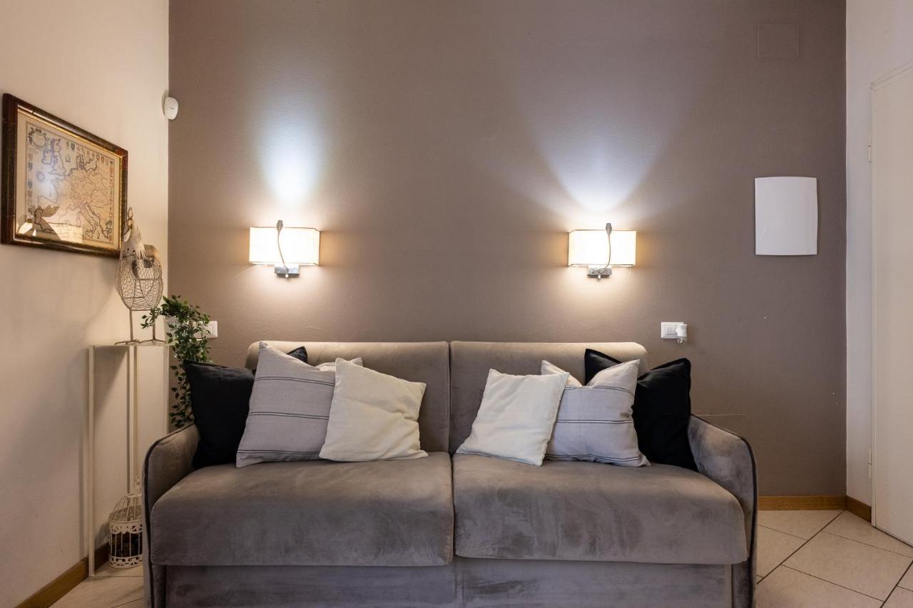 Elegant Location In - 2 Free Parking! Apartment *