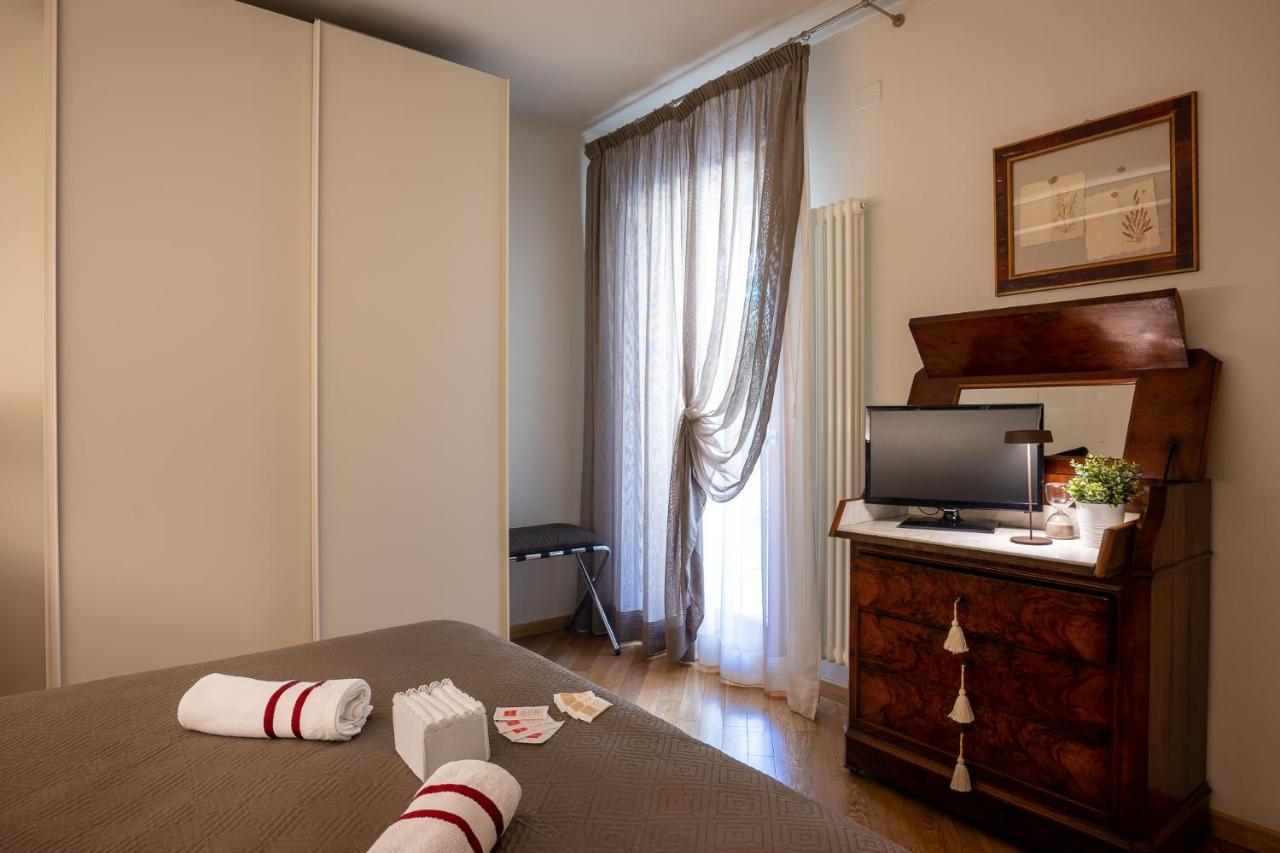 Elegant Location In - 2 Free Parking! Apartment Florence