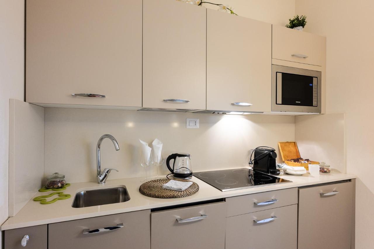 Apartment Elegant Location In - 2 Free Parking! *