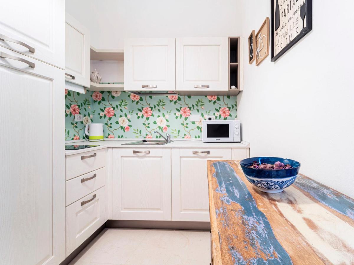 Apartment Casa Boboli By Interhome