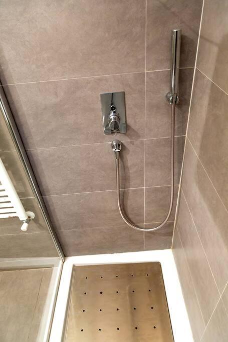 Luxury - City Center Apartment
