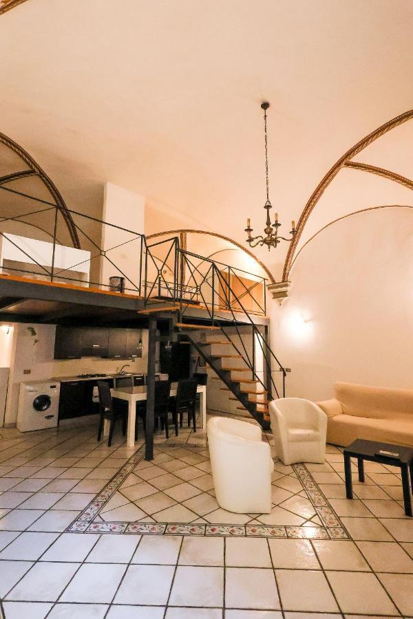 Sant'ambrogio Loft Apartment *