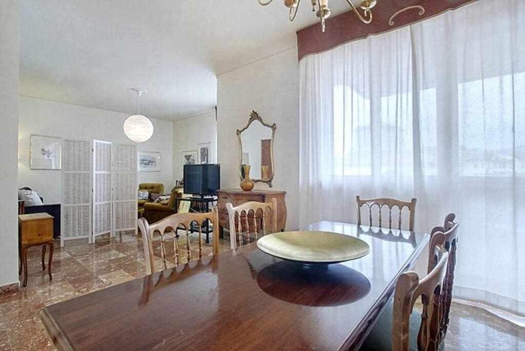 Frati Bigi With Two Bedrooms And Parking *