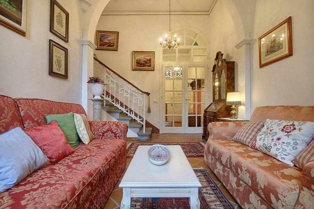 Apartment Santa Croce Elegant With Garage Florence