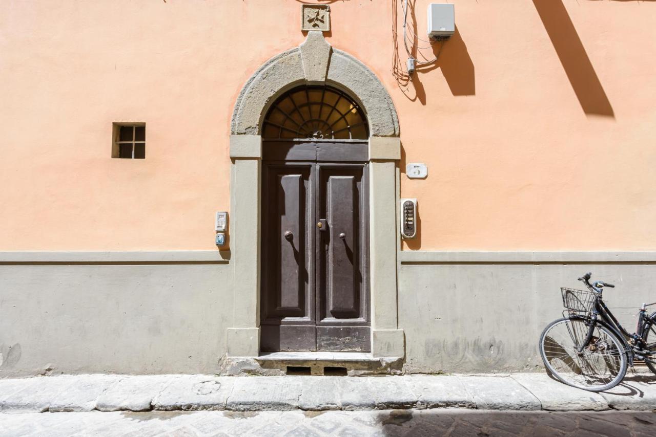 Santa Croce By Mmega Apartamento Florença