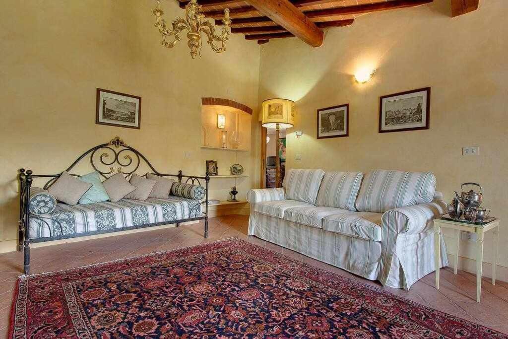 Elegante In Collina Apartamento *