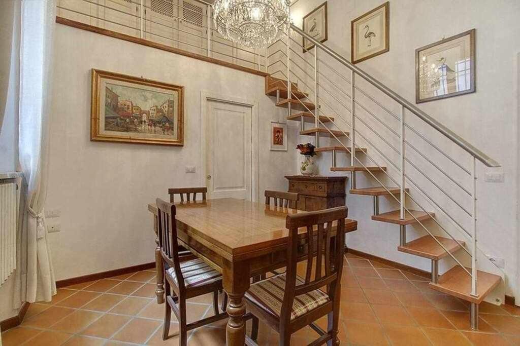 Santa Croce Elegant With Garage Apartment Florence