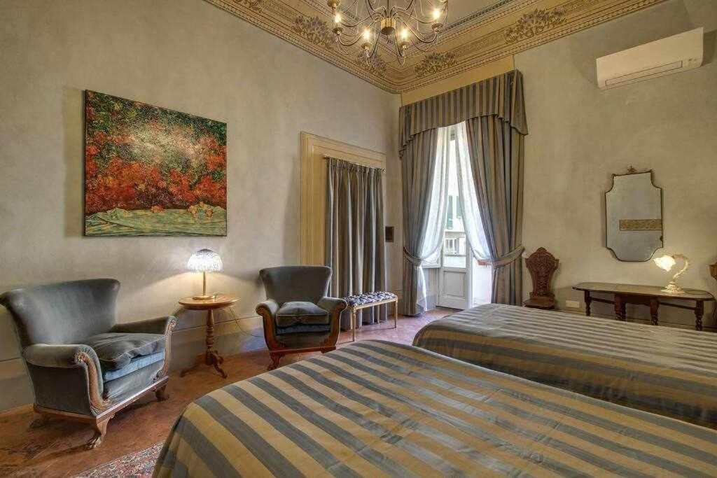 Apartment Salvemini Elegant Close To Piazza Santa Croce Florenz