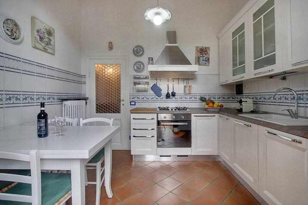 Apartment Santa Croce Elegant With Garage